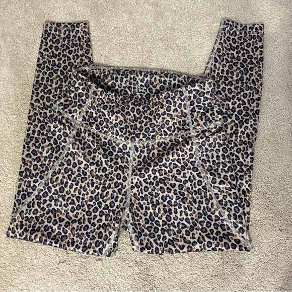 Crown & Ivy Women's Leopard Print Leggings Size S Yoga Running - Picture 5 of 6